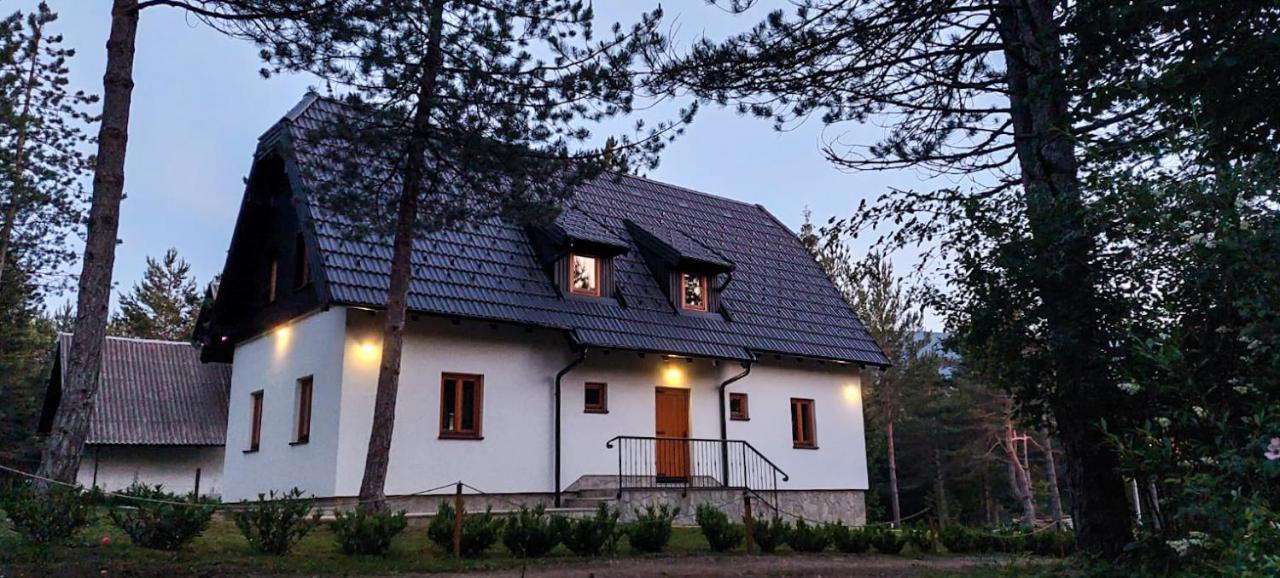 Plitvice Story Apartment Plitvicka Jezera Bagian luar foto