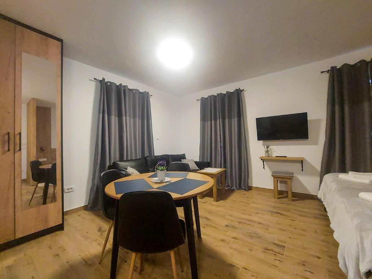 Plitvice Story Apartment Plitvicka Jezera Bagian luar foto